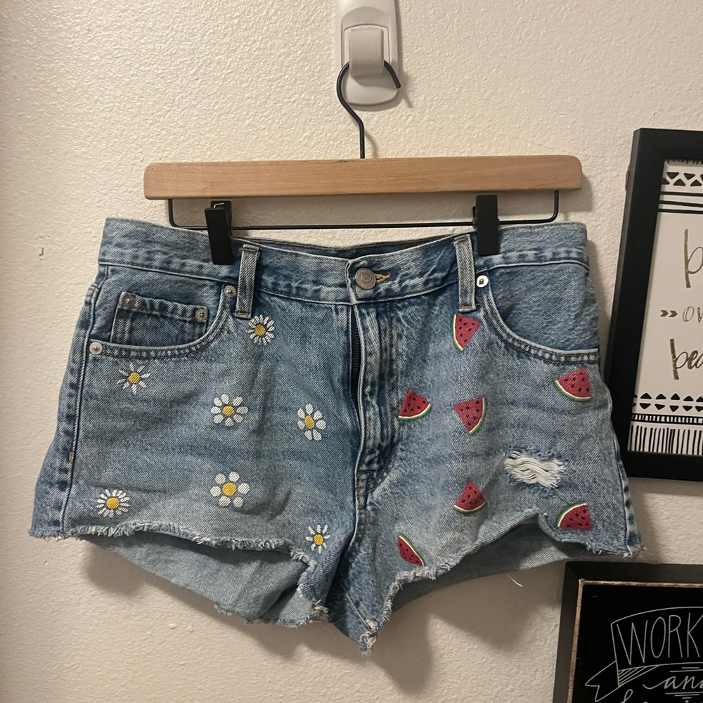 Women’s high rise shorts size 10
